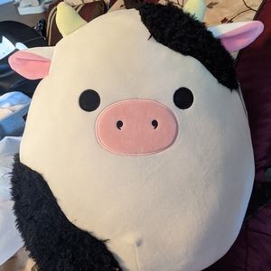 BNWT 16in Fuzzy Connor the Cow Squishmallow